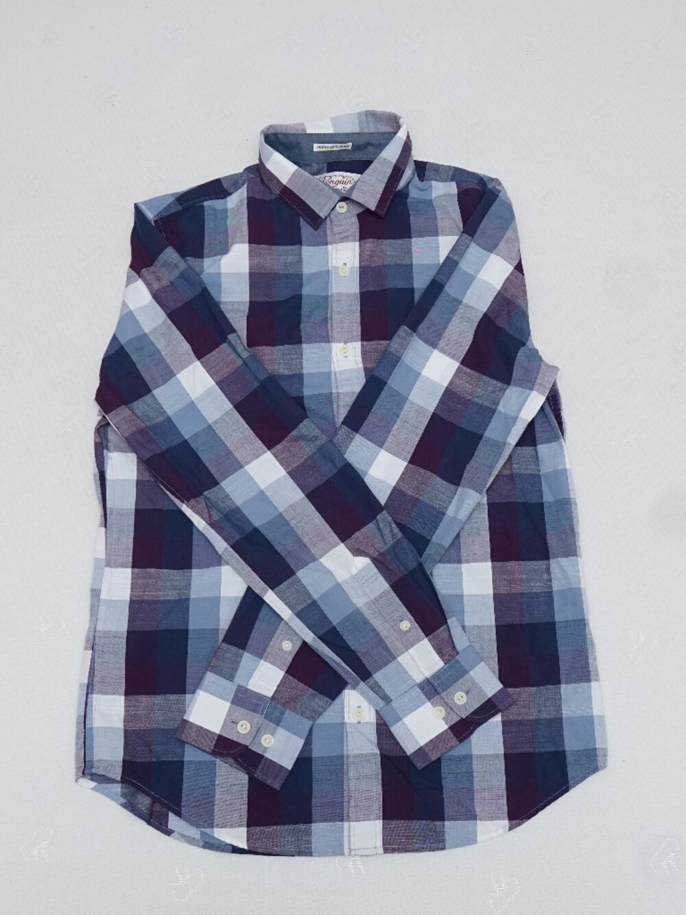 Original Penguin Button Down Shirt • Men’s size m